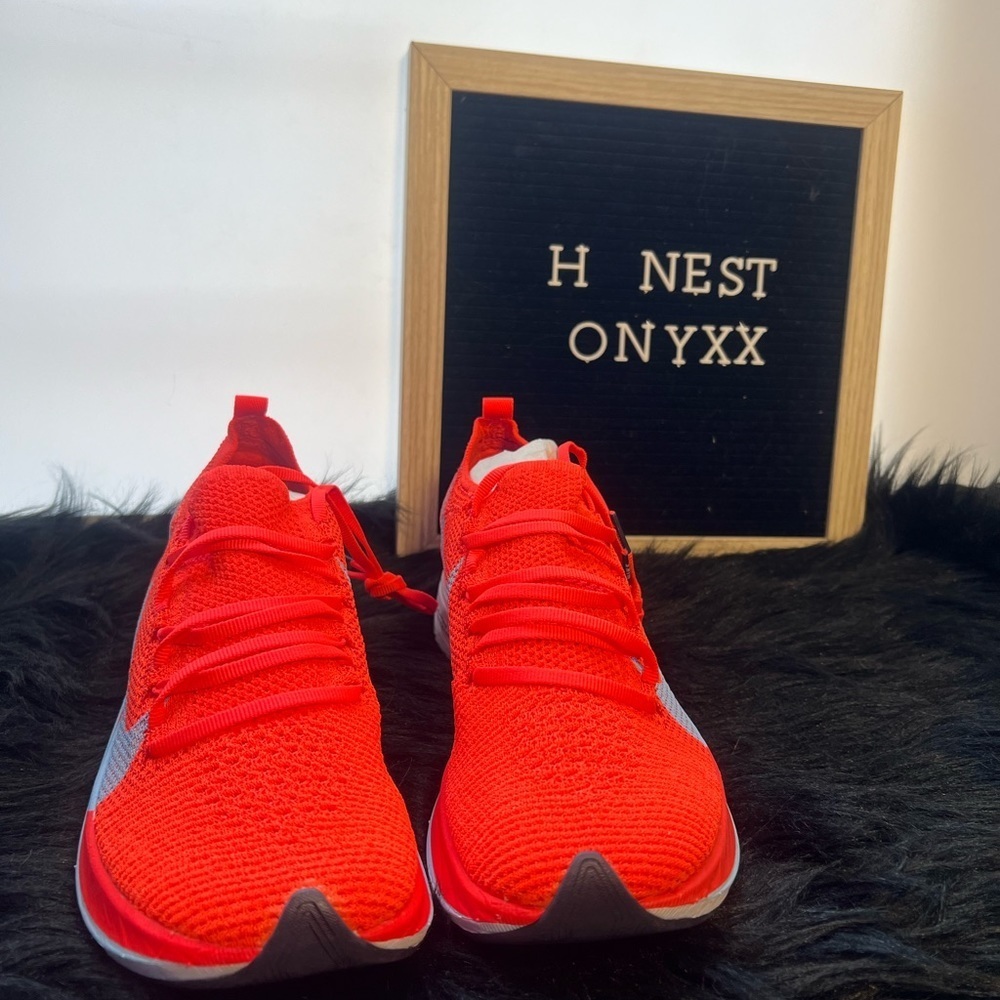 Nike zoom vaporfly 4% flyknit 5.5 men’s bright crimson